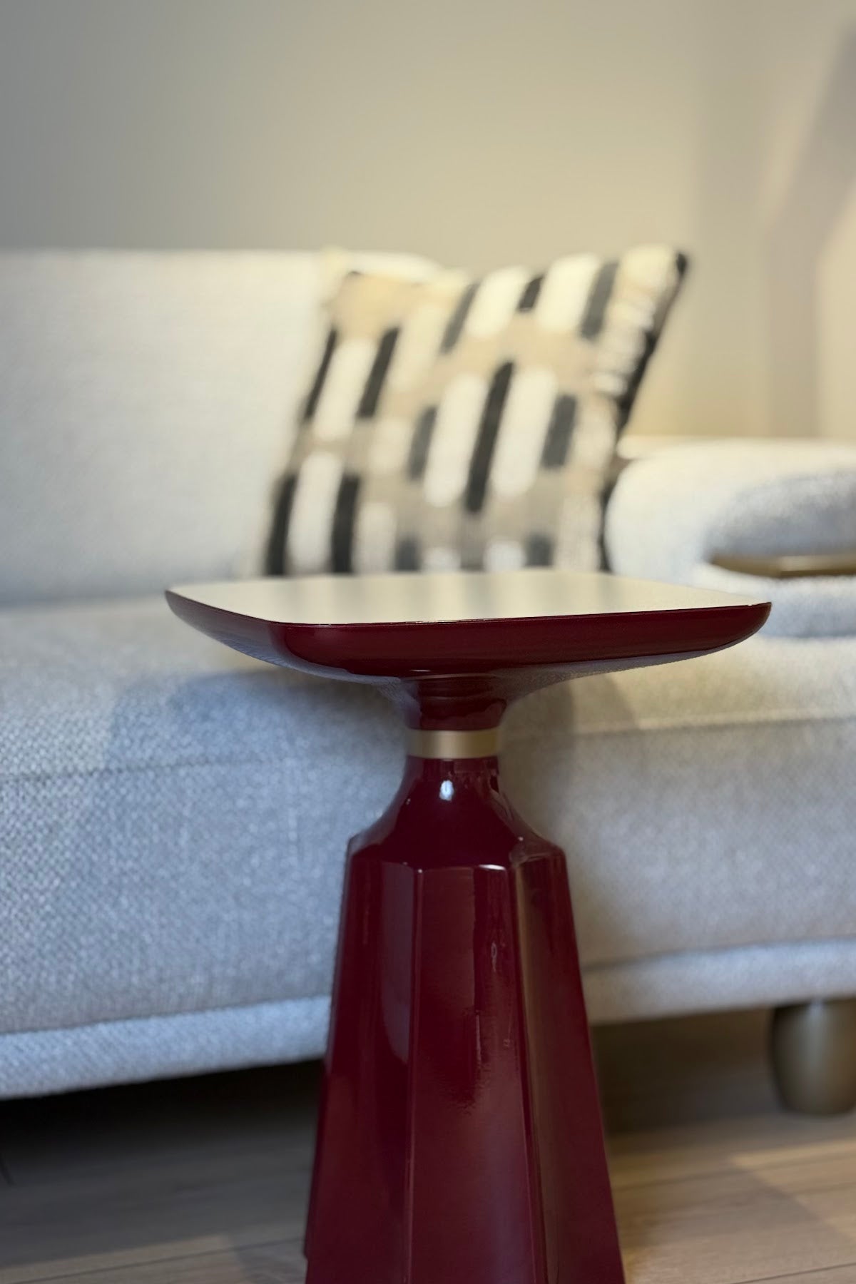 Marmaros Bordeaux Modern Single Side Table | One-Piece Large Size Coffee Table